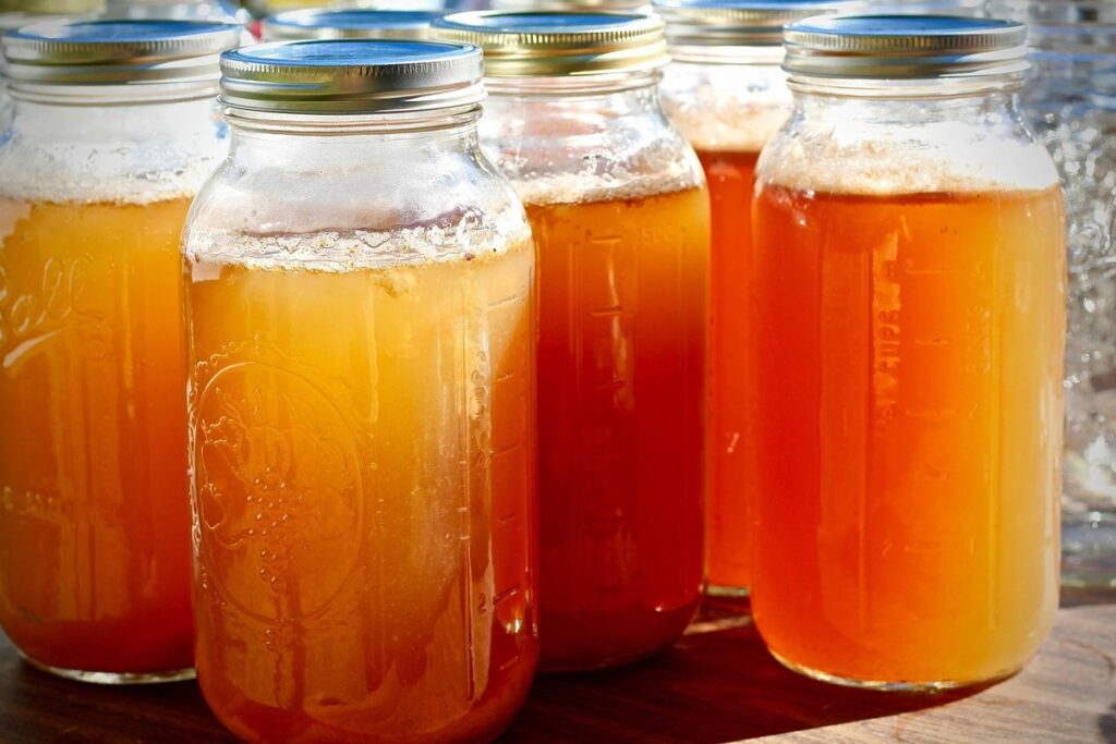 how much apple cider vinegar to put in chicken water