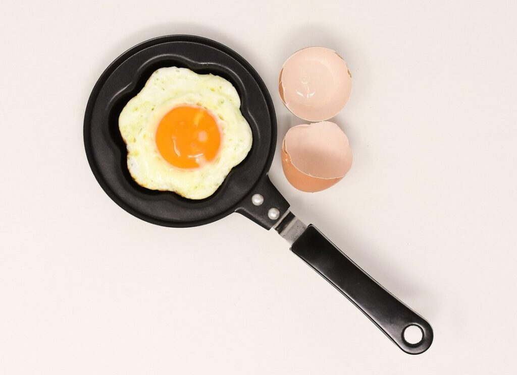 pale egg yolk