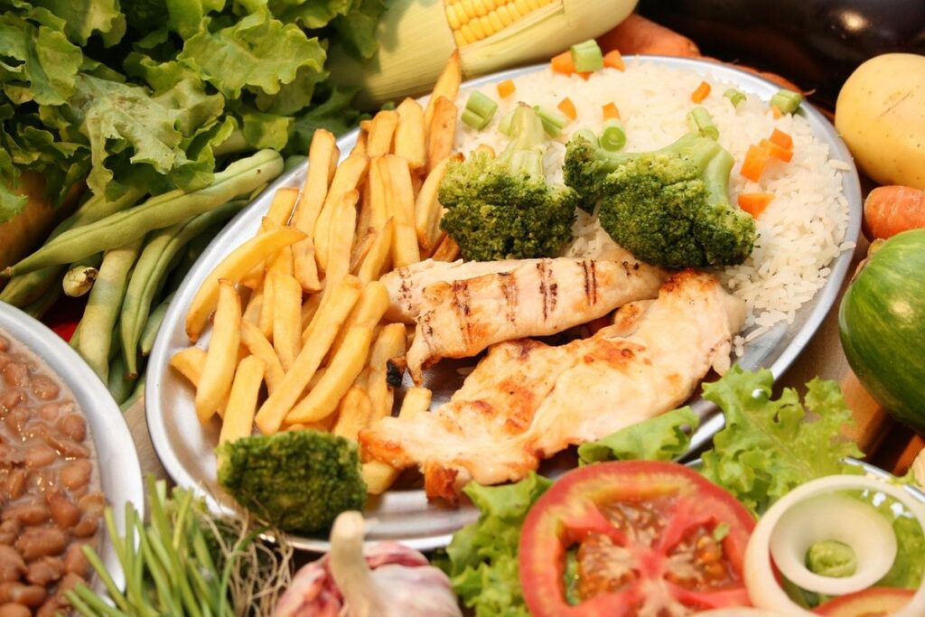 chicken eats broccoli